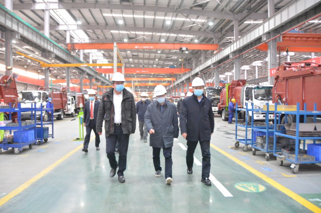 湖南省副省长陈文浩一行调研多宝电竞环境长沙产业园